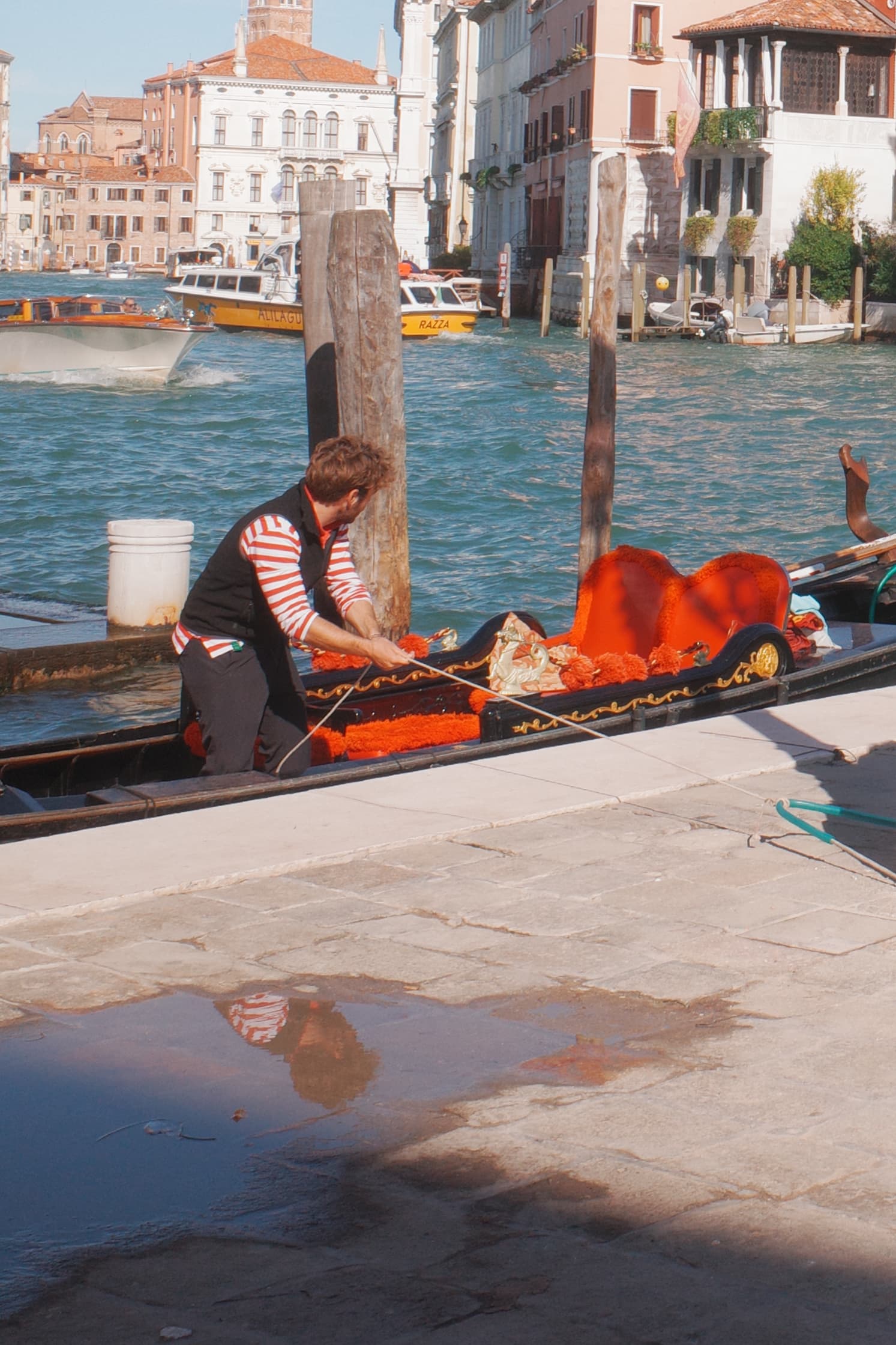 Venezia — Travel photograph 1 by Sandrine Ceuppens