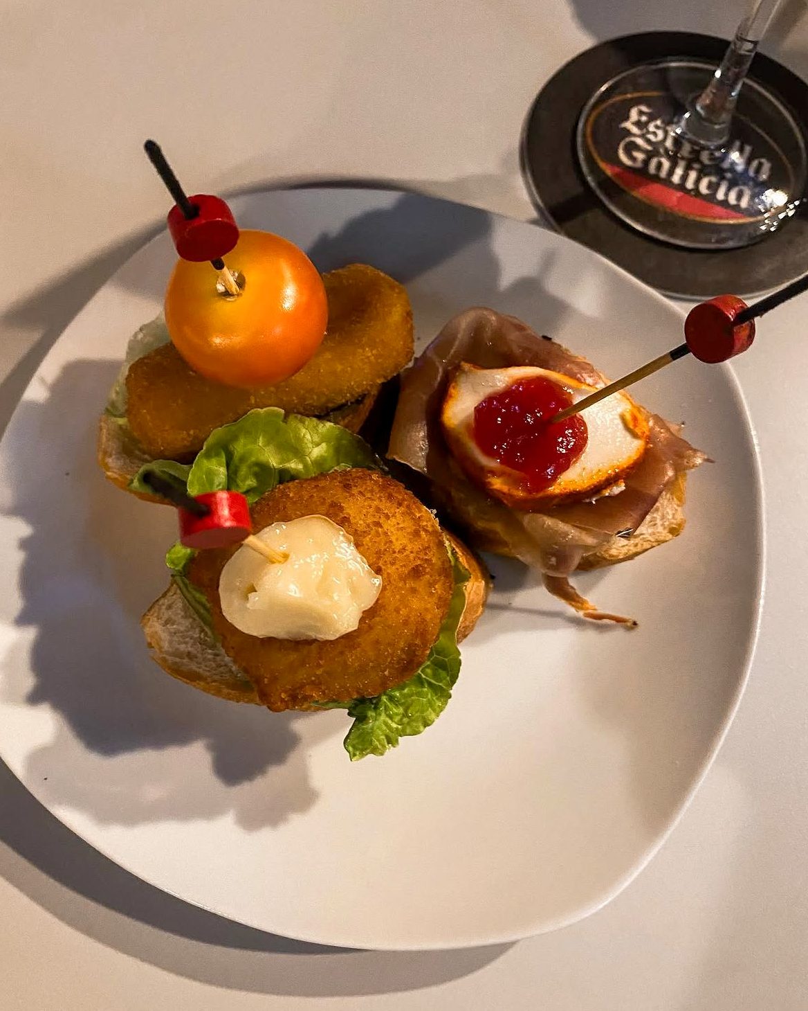 A plate of pinchos
