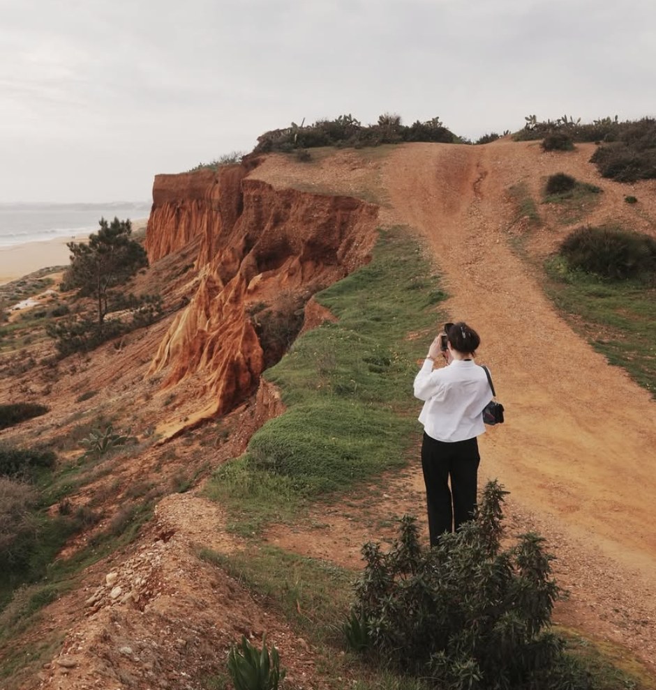 On the red cliffs of the Algarve