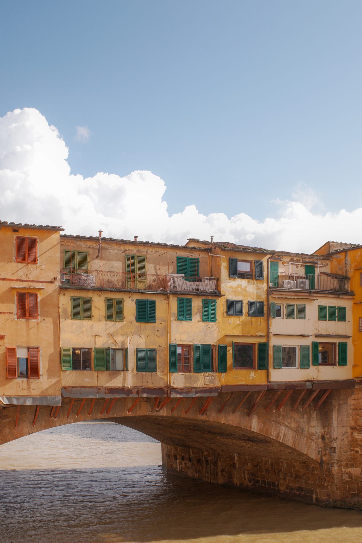 The Ponte Vecchio from the riverside