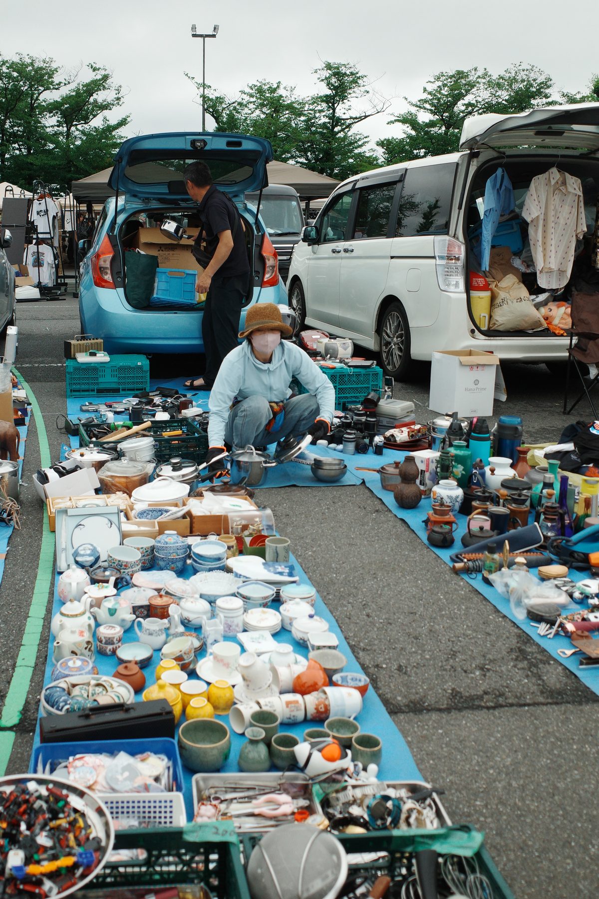 Tableware laid out on the ground