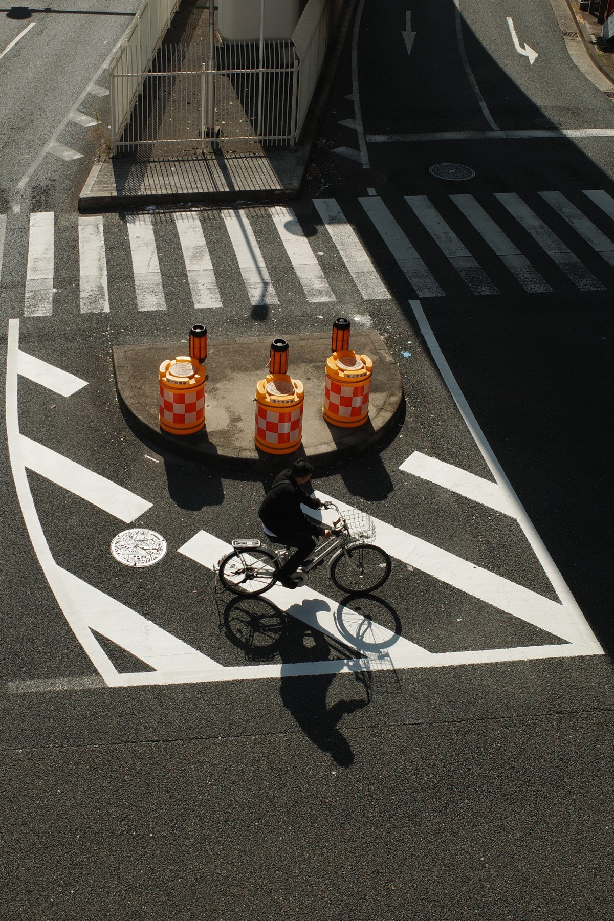 Coffee at a crossing