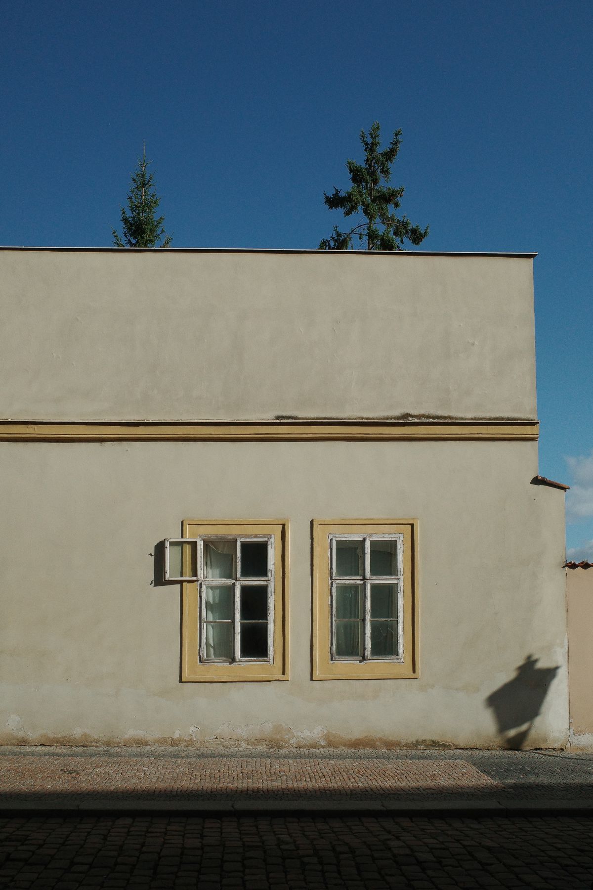 A yellow wall in the castle district