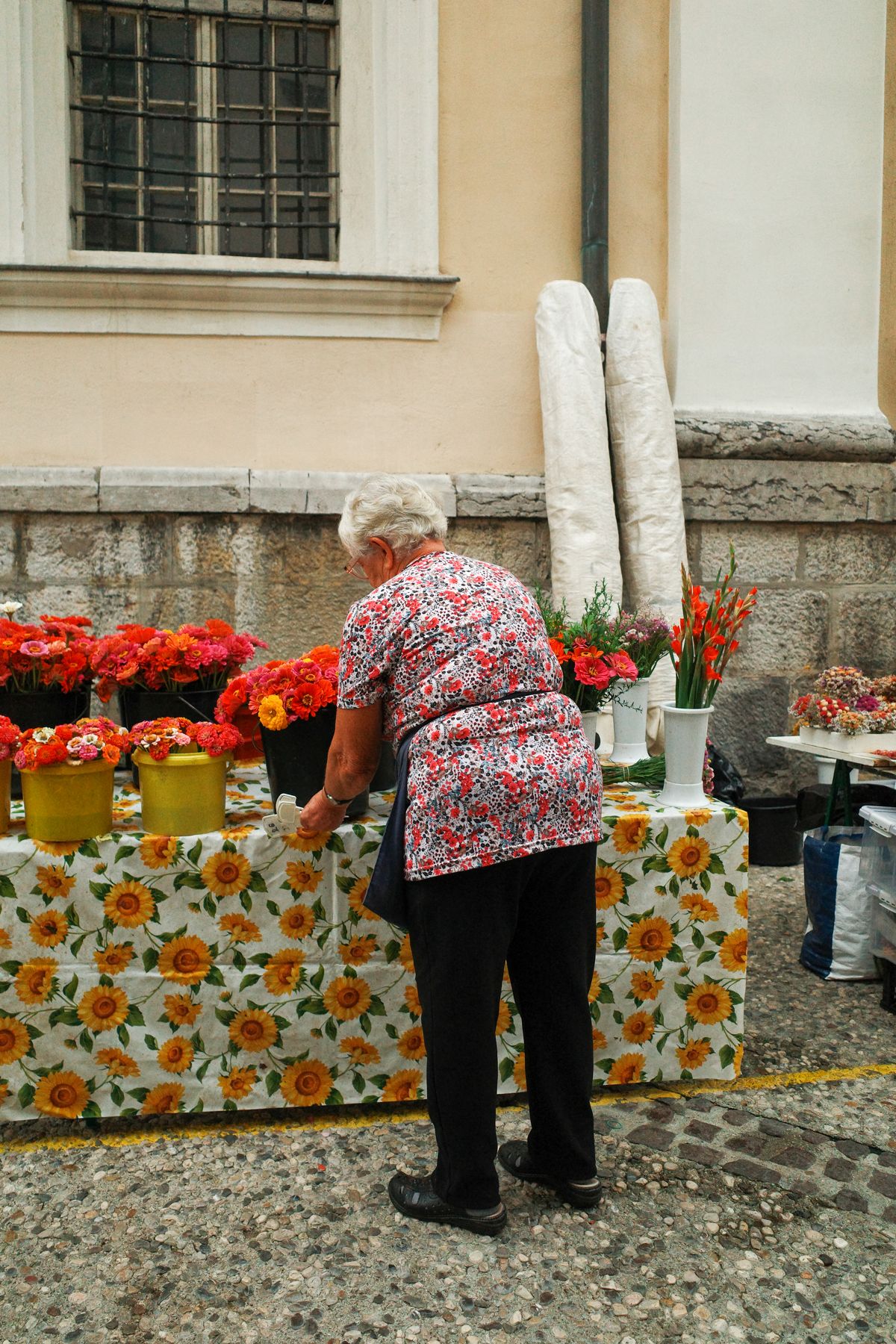 The flower alley at the Central Market
