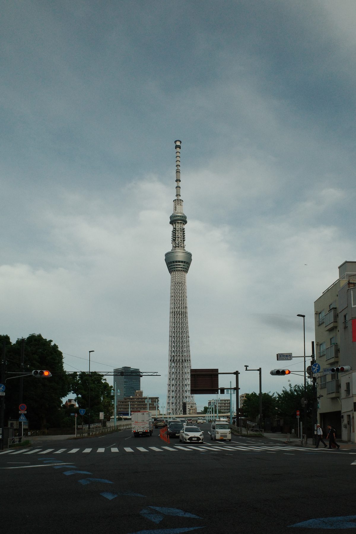 The Skytree from a crossroads