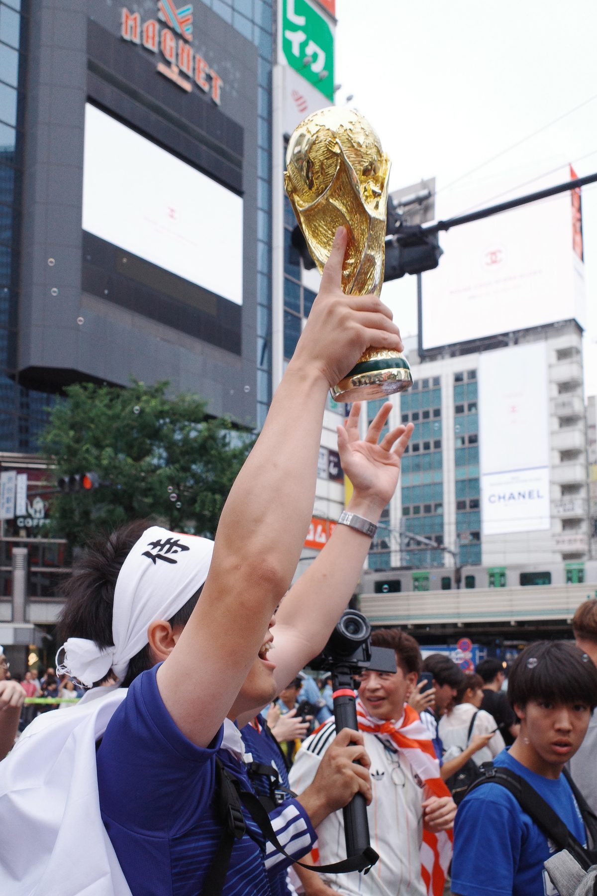Another replica trophy